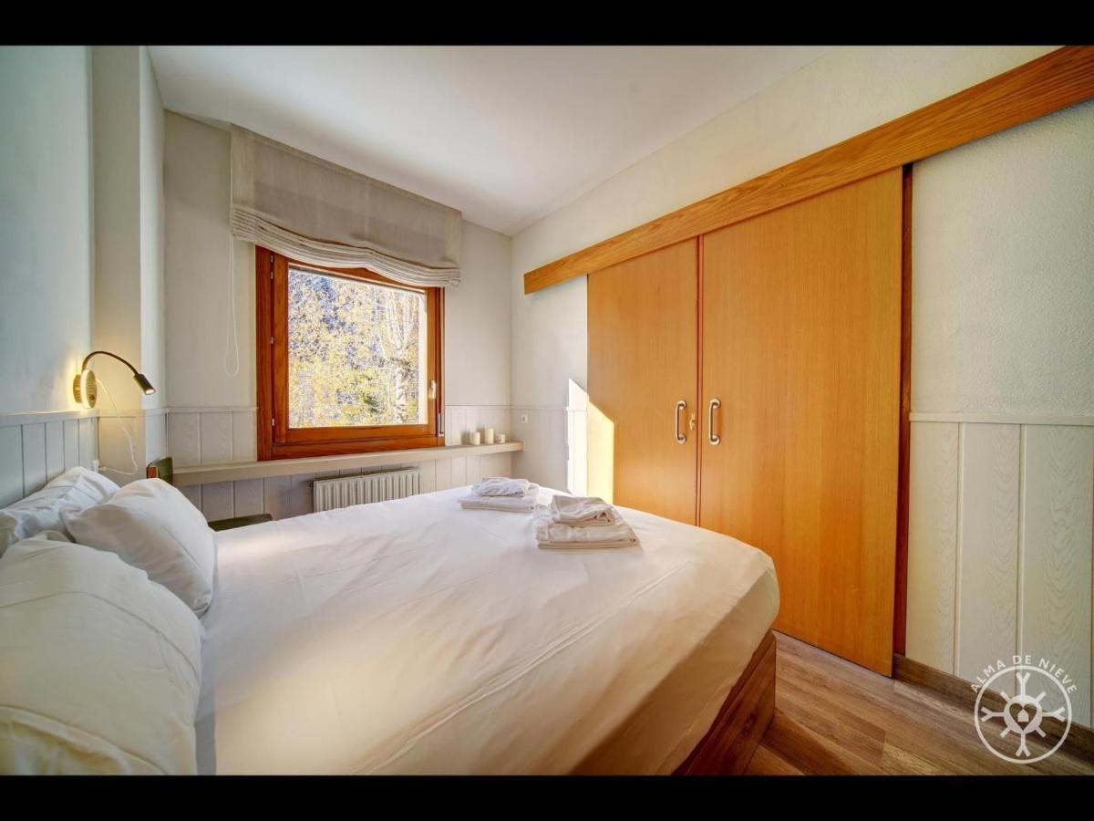 Apartamento Maladeta De Alma De Nieve Baqueira Beret Exterior foto