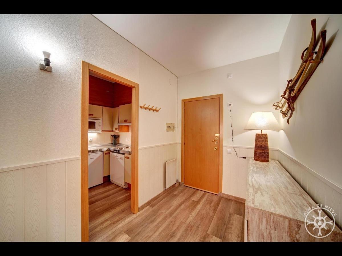 Apartamento Maladeta De Alma De Nieve Baqueira Beret Exterior foto