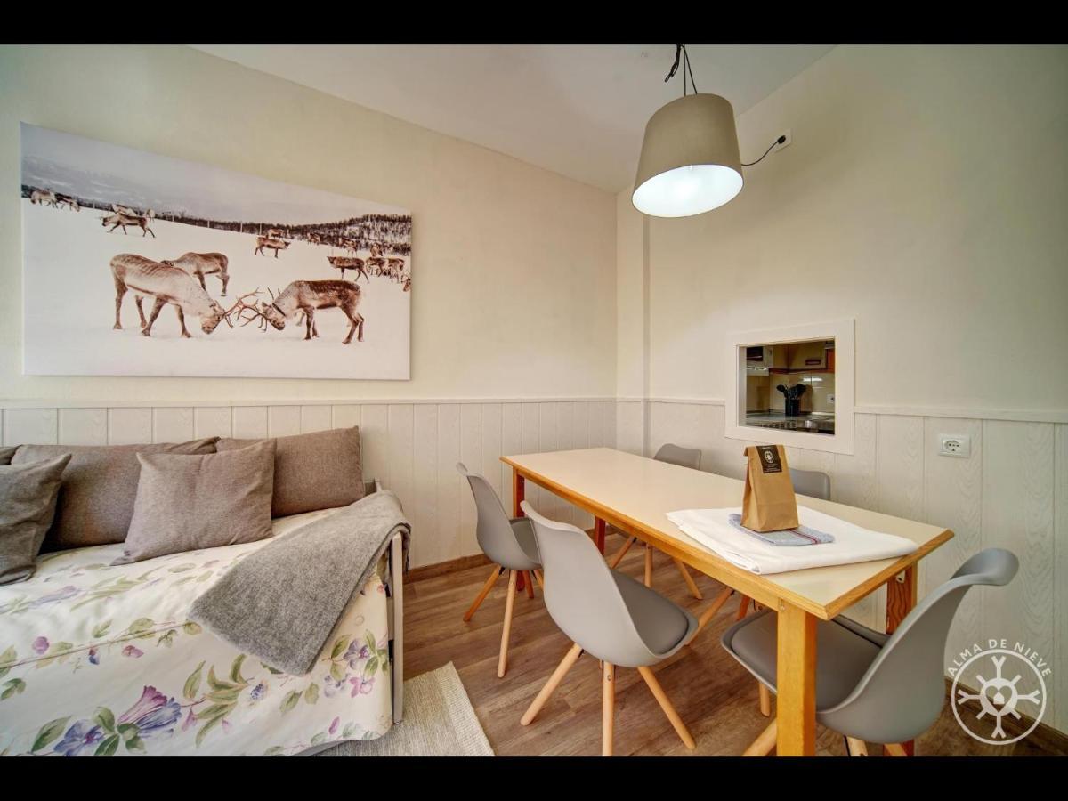 Apartamento Maladeta De Alma De Nieve Baqueira Beret Exterior foto