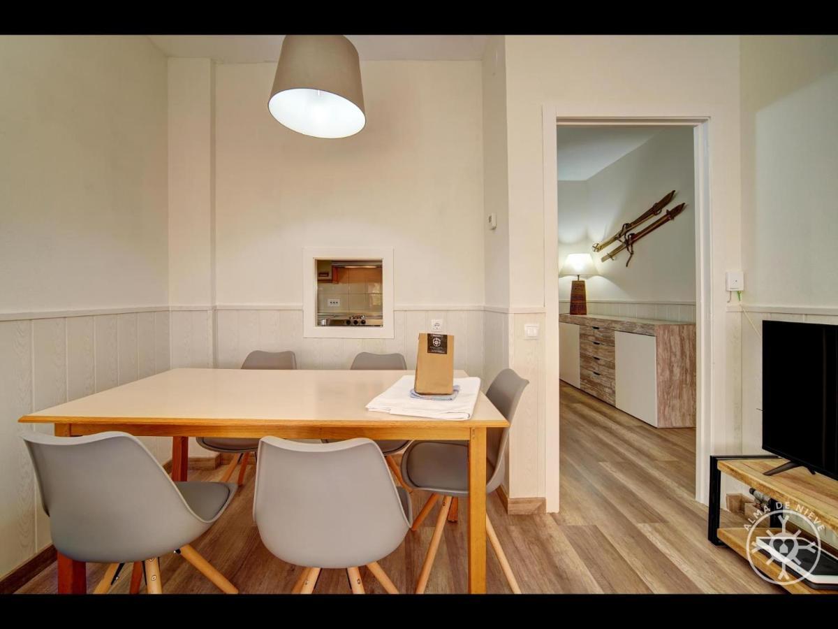 Apartamento Maladeta De Alma De Nieve Baqueira Beret Exterior foto